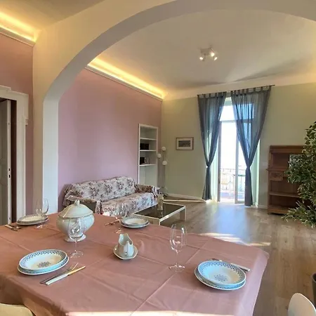 公寓 The Comfort - Big In With Garden And Terrace 阿尔杰尼奥