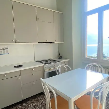 The Comfort - Big In With Garden And Terrace *